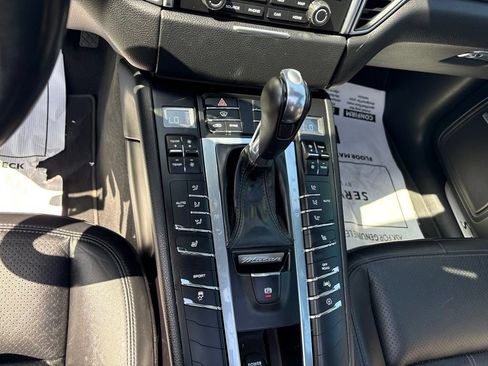 Used 2018 Porsche Macan S AWD/4WD image 17