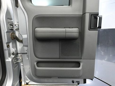 Used 2005 Ford F150 XLT AWD/4WD image 29