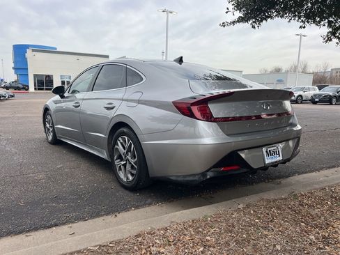 Used 2022 Hyundai Sonata SEL w/ Preferred Accessory Package image 5