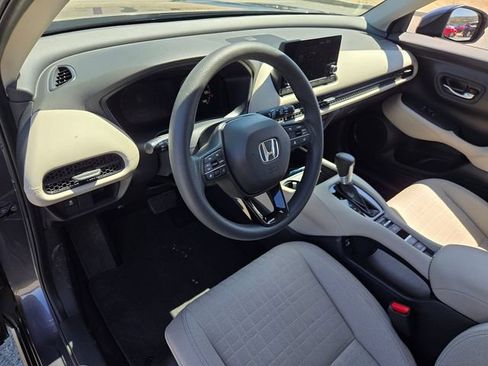 Used 2023 Honda HR-V LX image 8