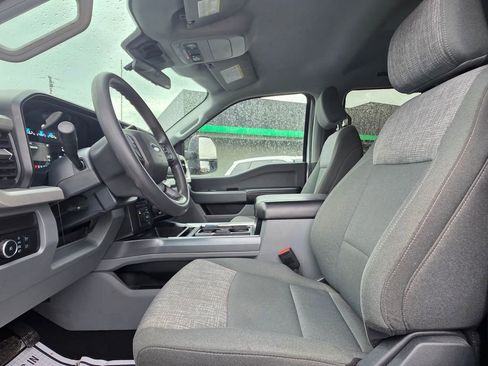 Used 2024 Ford F350 XLT image 13