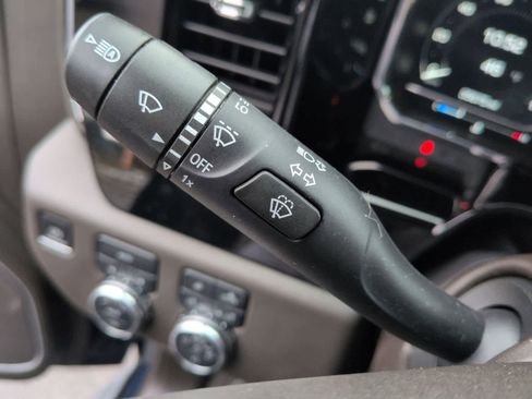 Used 2022 GMC Sierra 1500 SLT image 26