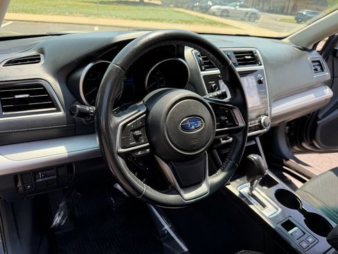 Used 2018 Subaru Outback 2.5i Premium AWD/4WD image 17