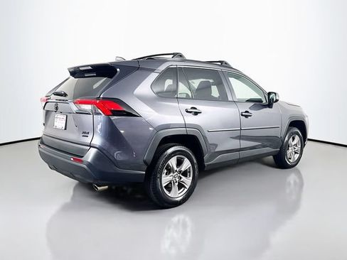 Used 2025 Toyota RAV4 XLE AWD/4WD image 8