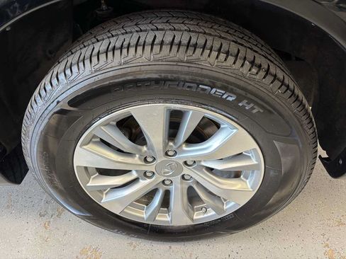 Used 2017 INFINITI QX80 2WD w/ Driver Assistance Package image 31