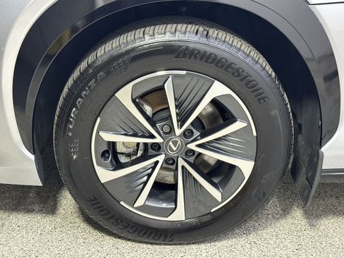 Used 2025 Lexus RZ 300e w/ Accessory Package (2T) FWD image 23