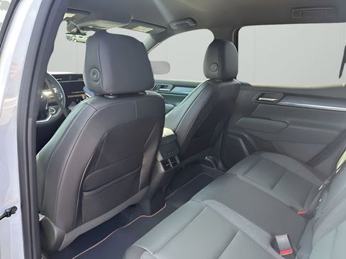 New 2026 GMC Terrain AT4 w/ Convenience Package III image 36