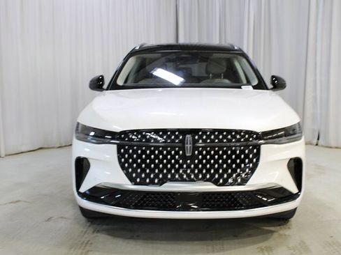 New 2026 Lincoln Nautilus Reserve image 39