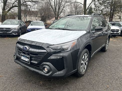 New 2025 Subaru Outback Premium image 4