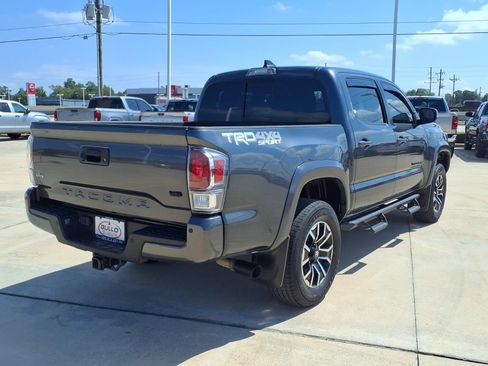 Certified 2023 Toyota Tacoma TRD Sport w/ Technology Package AWD/4WD image 4