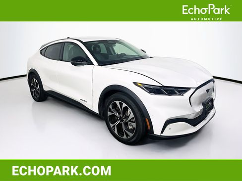 Used 2024 Ford Mustang Mach-E Select image 1