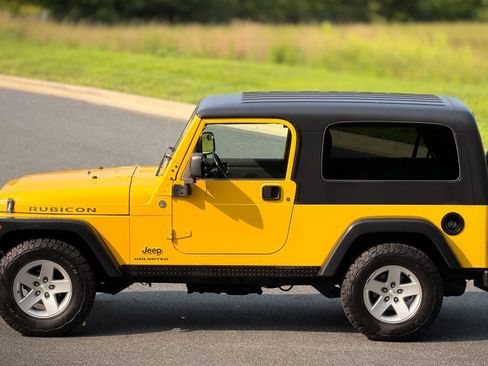 Used 2005 Jeep Wrangler Unlimited Rubicon AWD/4WD image 7
