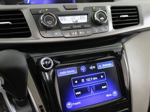 Used 2016 Honda Odyssey EX-L image 61