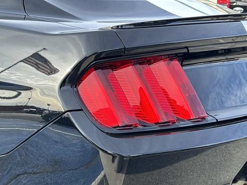 Used 2016 Ford Mustang Shelby GT350 w/ Technology Package image 11