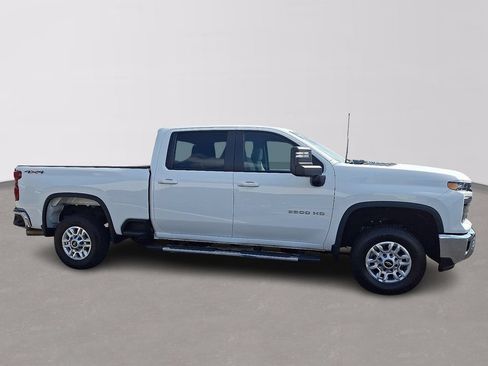Certified 2026 Chevrolet Silverado 2500 LT AWD/4WD image 7