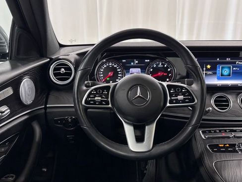 Used 2019 Mercedes-Benz E 300 4MATIC image 13