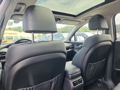 Used 2021 Hyundai Santa Fe Limited AWD/4WD image 25