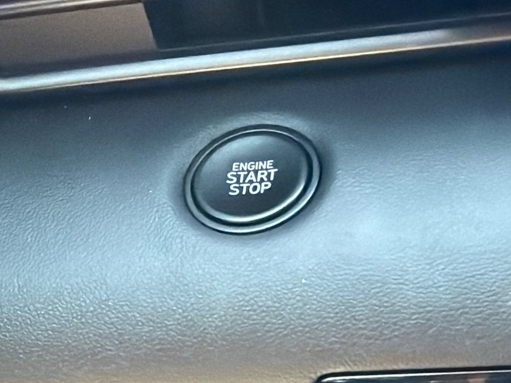 Certified 2025 Hyundai Elantra Sport FWD image 27