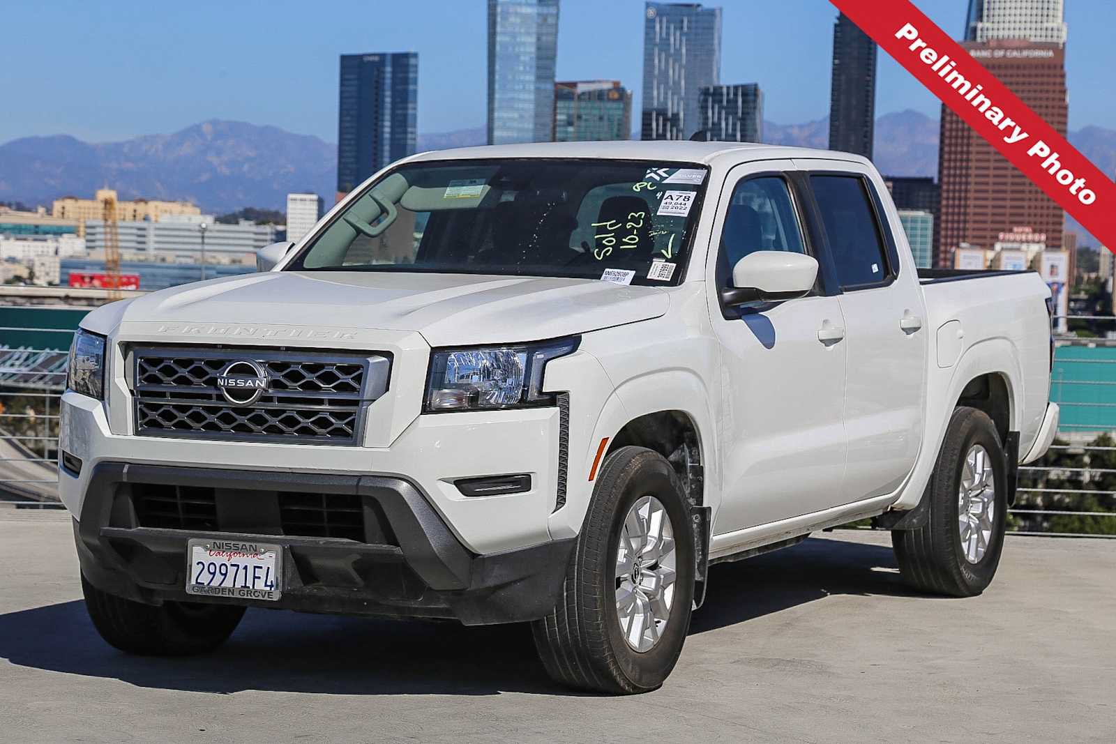 Used 2022 Nissan Frontier SV RWD image 1