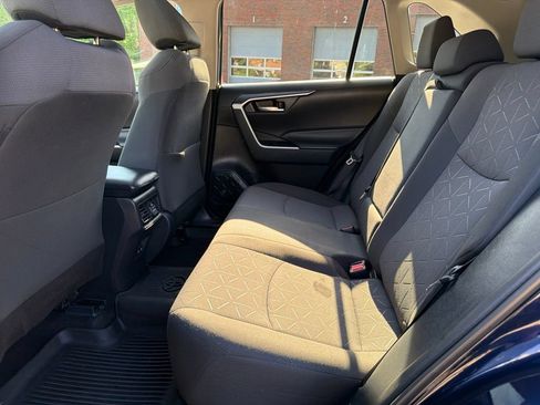 Used 2020 Toyota RAV4 XLE w/ Convenience Package AWD/4WD image 28