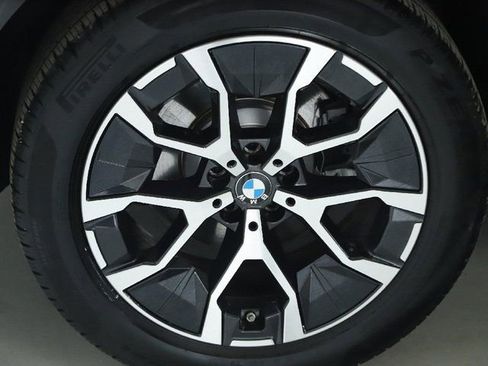 Used 2026 BMW X3 xDrive30 w/ Premium Package image 14