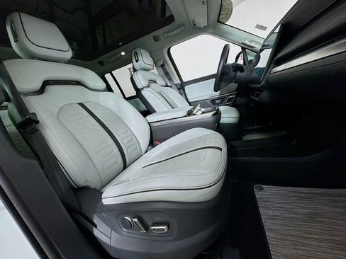 Used 2023 Rivian R1S Launch Edition image 34