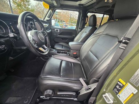 Used 2021 Jeep Wrangler Unlimited Sahara image 23