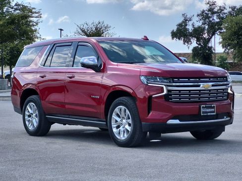 Used 2023 Chevrolet Tahoe Premier AWD/4WD image 7