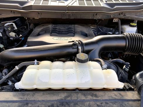 Certified 2022 Ford F150 Lariat AWD/4WD image 32