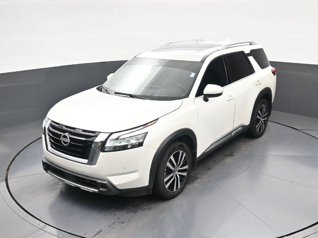 Certified 2023 Nissan Pathfinder Platinum FWD image 30