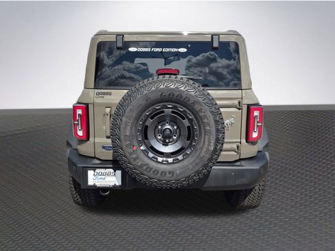 New 2025 Ford Bronco Outer Banks w/ Sasquatch Package image 6