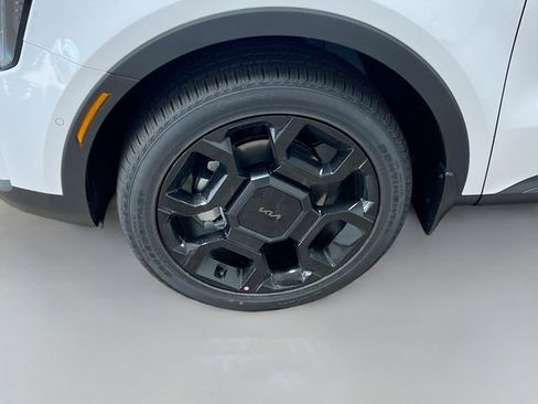 New 2025 Kia Sorento SX Prestige w/ Sage Leather Package image 35