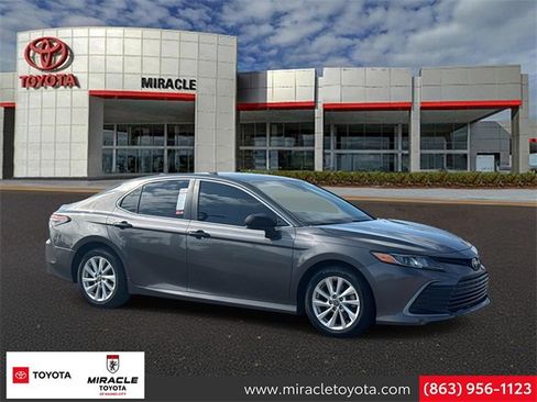 Used 2024 Toyota Camry LE image 1
