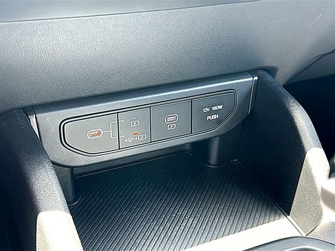 Used 2025 Kia K4 FWD image 34