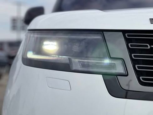 Used 2023 Land Rover Range Rover SE AWD/4WD image 13