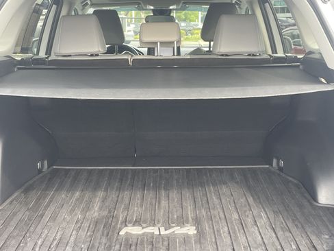 Used 2022 Toyota RAV4 XLE Premium FWD image 16