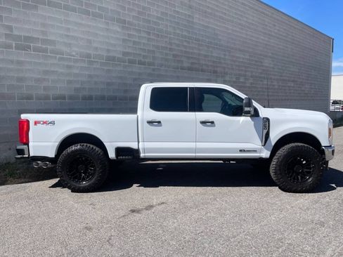Used 2025 Ford F250 XLT w/ FX4 Off-Road Package AWD/4WD image 29