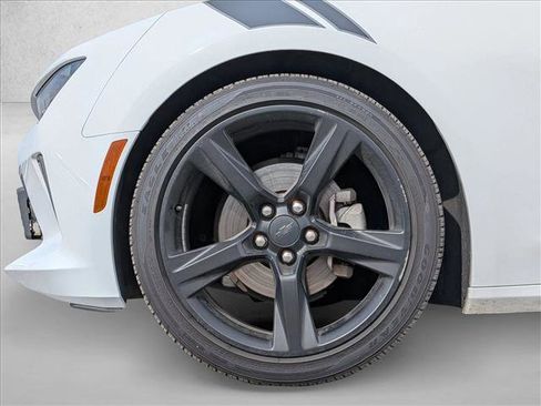 Used 2017 Chevrolet Camaro LT w/ RS Package image 24