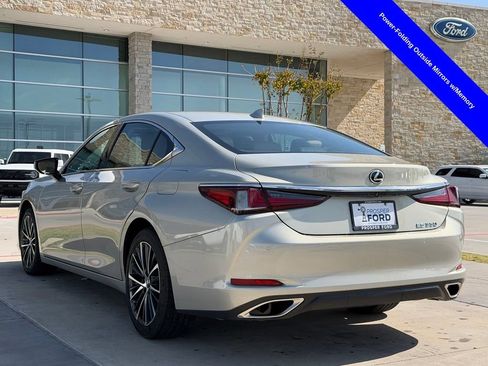 Used 2024 Lexus ES 350 w/ Premium Package FWD image 11