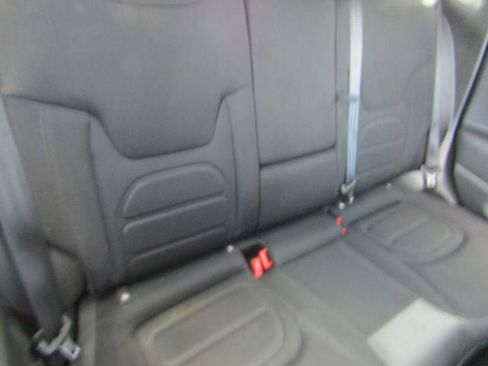 Used 2017 Jeep Renegade Altitude AWD/4WD image 11