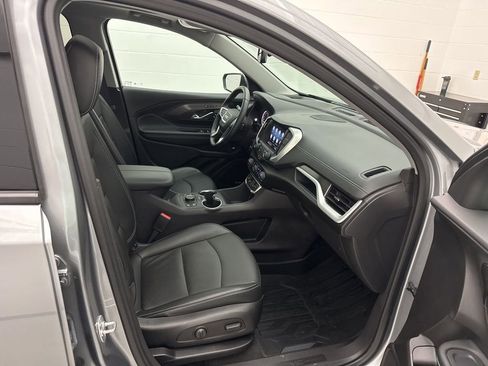 Used 2024 GMC Terrain SLT w/ Infotainment Package II AWD/4WD image 58