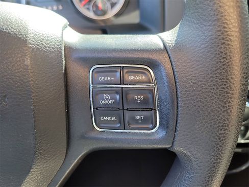 Used 2018 RAM 1500 Express image 27