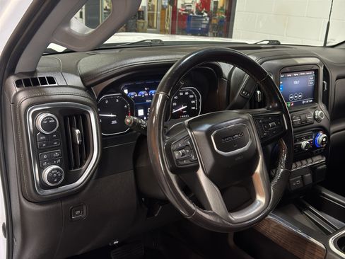 Used 2022 GMC Sierra 3500 Denali AWD/4WD image 20