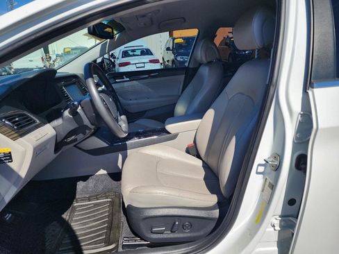 Used 2017 Hyundai Sonata Limited FWD image 12