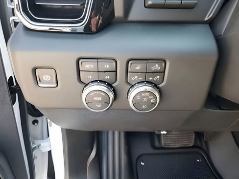 New 2026 GMC Sierra 1500 AT4X image 38