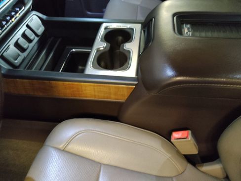 Used 2018 GMC Sierra 1500 SLT image 26