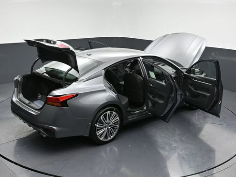 New 2025 Nissan Altima 2.5 SL image 36