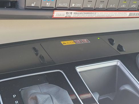 New 2026 Toyota Sienna Limited AWD/4WD image 17