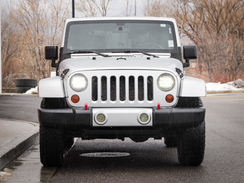 Used 2010 Jeep Wrangler Sahara image 8