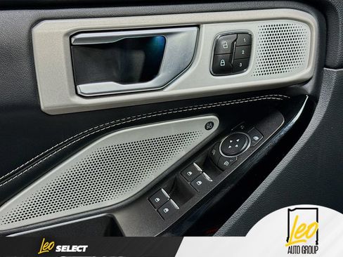 Used 2022 Ford Explorer ST w/ Equipment Group 401A AWD/4WD image 21